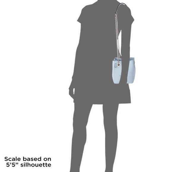 SOLD βοΈAuthentic VALENTINO leather shoulder bag - Picture 4 of 5